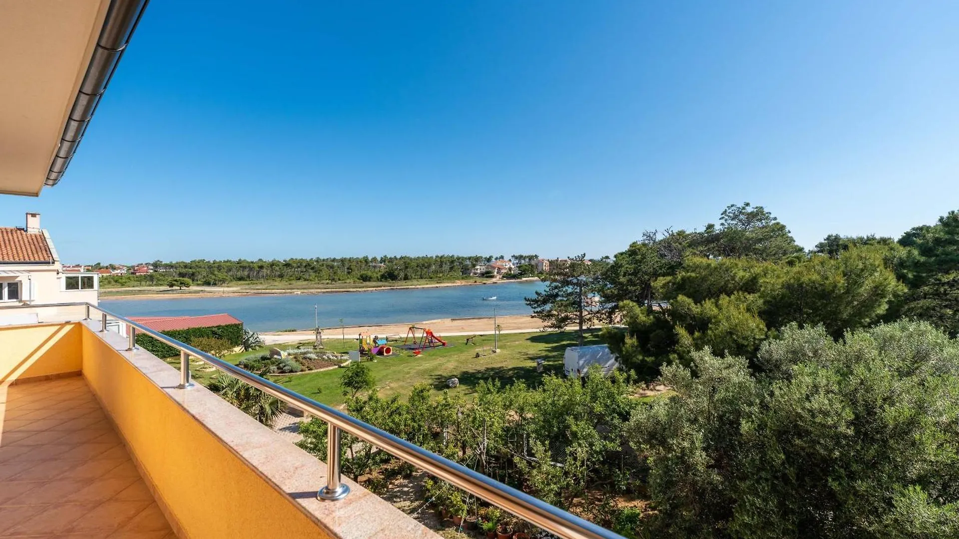Apartments By The Sea Privlaka, Zadar - 666 Privlaka  0*, Privlaka (Zadar) Croacia